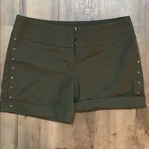 Olive/dark green Apt.9 shorts